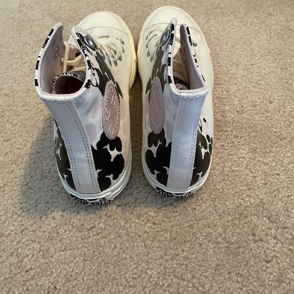 High Top Converse - Picture 3 of 6